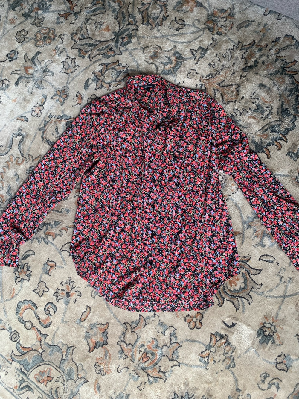 RW&CO. Black Floral Blouse with Red and Pink Accents
